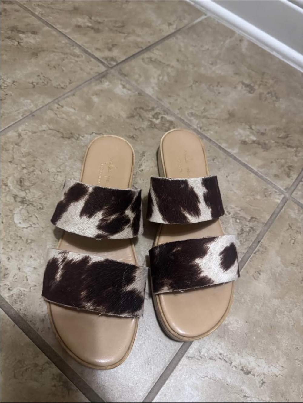 DIY Women’s Double-Strap Slide Sandals in Brown & White Cowhide fabric